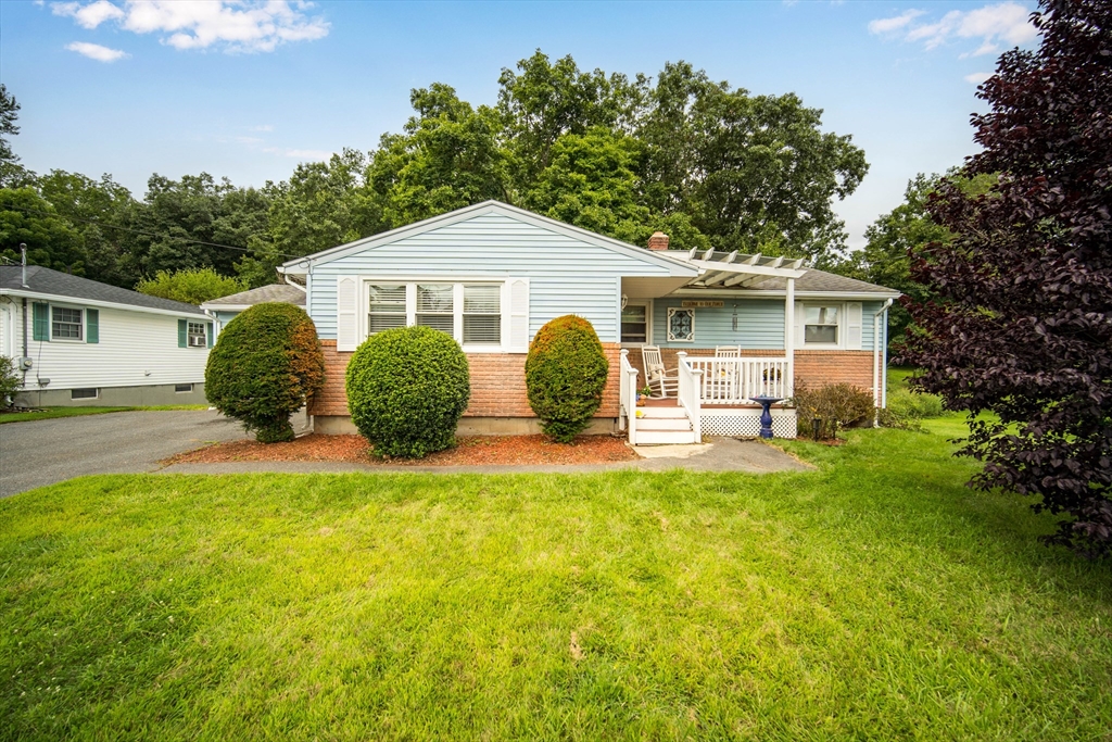 Homestead Ave, Holyoke, MA 01040