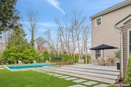 4056 Noyac Rd, Sag Harbor, NY, 11963-2807 | Card Image