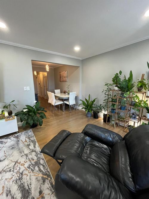 2g-150 71st Ave, Kew Garden Hl, NY, 11367 | Card Image