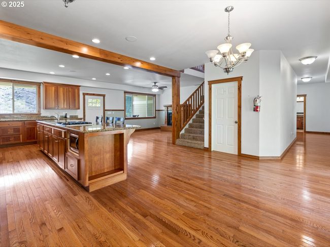 33678 Marys River Estates Rd, House other with 5 bedrooms, 3 bathrooms and 2 parking in Philomath OR | Image 9
