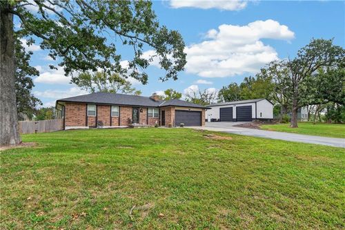 18902 263rd St, Harrisonville, MO, 64701-3096 | Card Image