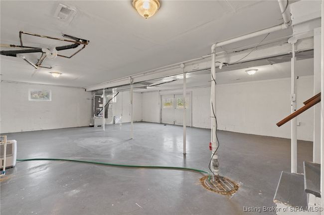 1110 W Helton Rd, Home with 3 bedrooms, 3 bathrooms and null parking in Scottsburg IN | Image 48