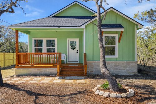 656 Skyline Dr, Bandera, TX, 78003-4336 | Card Image