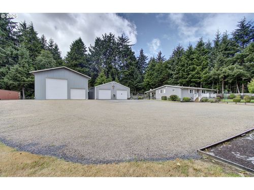 2110 162nd Ln, Long Beach, WA, 98631-6621 | Card Image