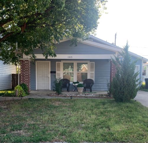 1325 Stewart St, Fort Worth, TX, 76104-5250 | Card Image