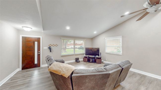 2305 Briarwood Ln, House other with 4 bedrooms, 3 bathrooms and null parking in Carrollton TX | Image 7