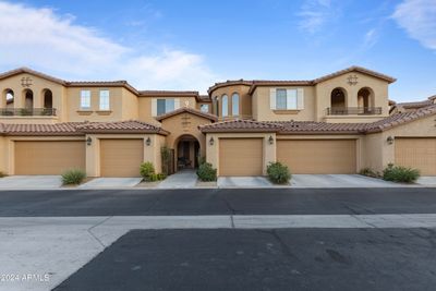 225 - 10655 N 9 Th Street, Townhouse with 2 bedrooms, 2 bathrooms and null parking in Phoenix AZ | Image 3