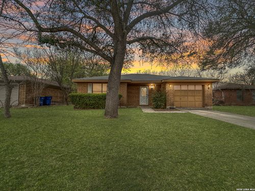 116 Apache Cir, Cibolo, TX, 78108-3600 | Card Image