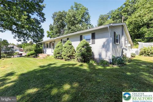 740 Public Rd, BETHLEHEM, PA, 18015-3955 | Card Image