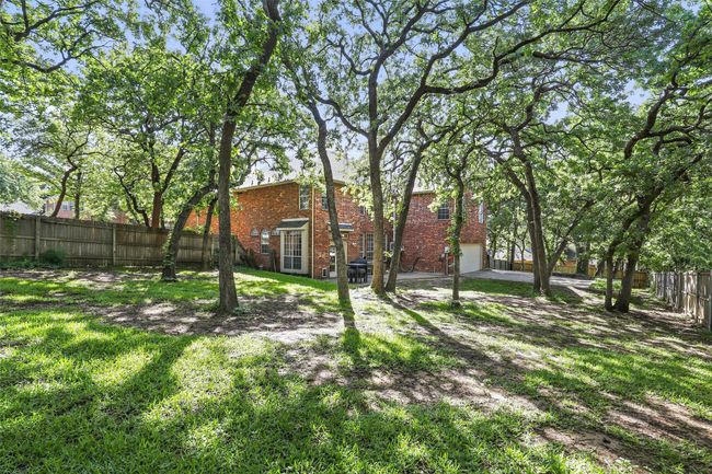 Oversized Lot, SO Peaceful & Relaxing! | Image 6