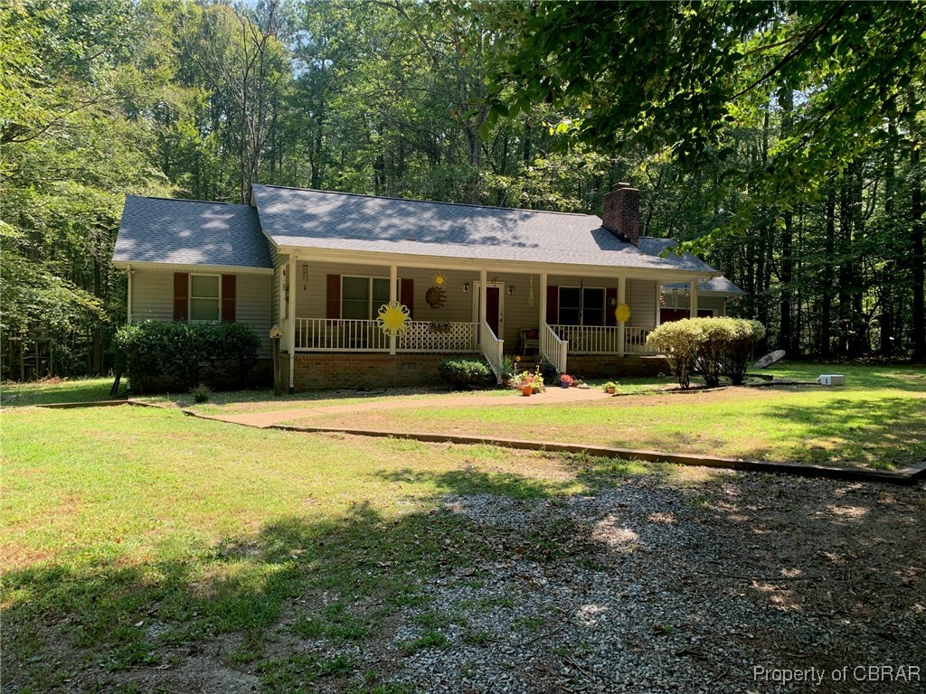 River Run Dr, Hartfield, VA 23071