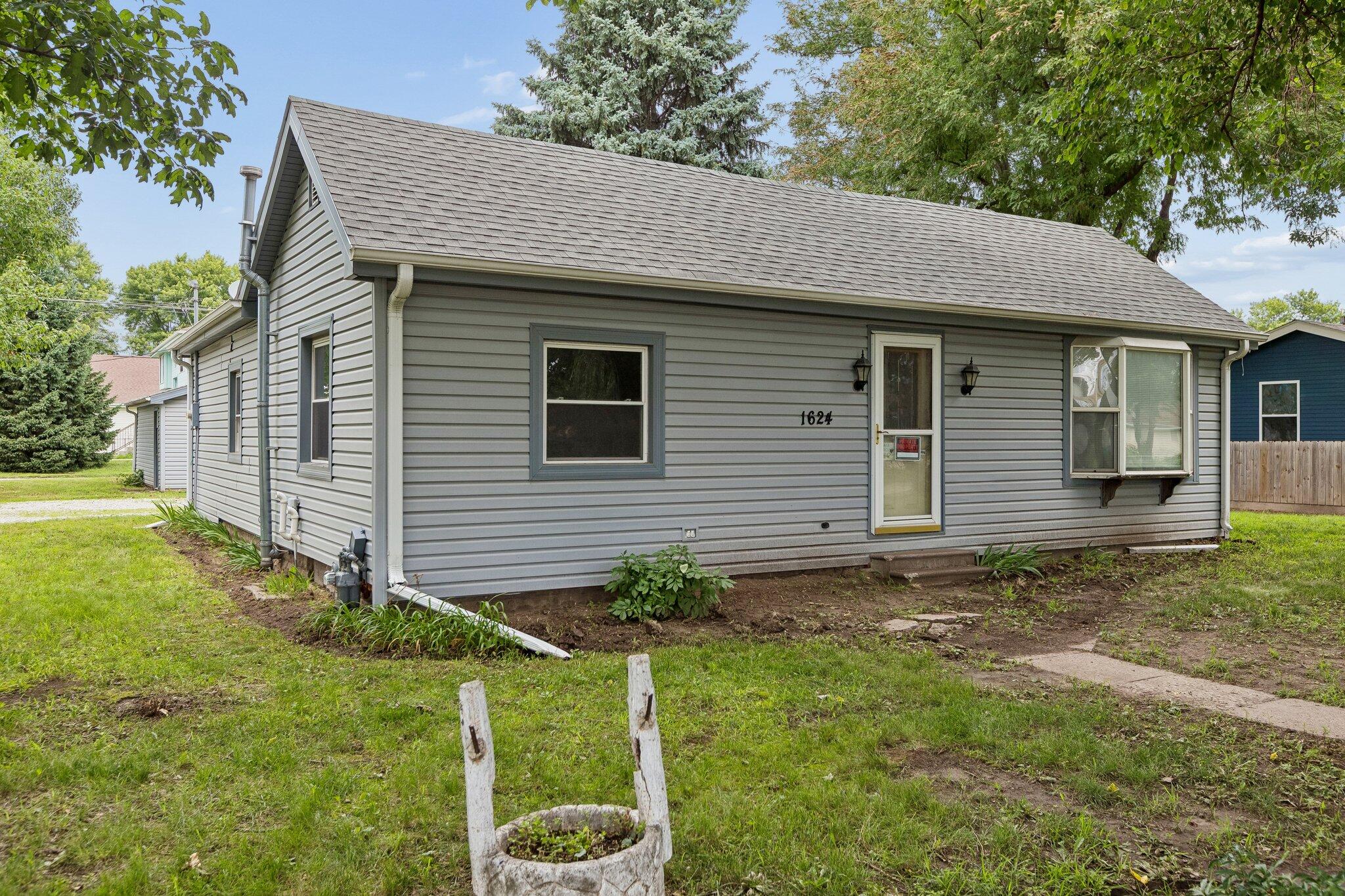 Residential in COUNCIL BLUFFS 2