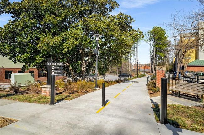 UNIT-110 - 3400 Malone Dr, Condo with 2 bedrooms, 2 bathrooms and 2 parking in Chamblee GA | Image 35