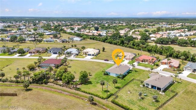 Aerial view with a residential view | Image 49