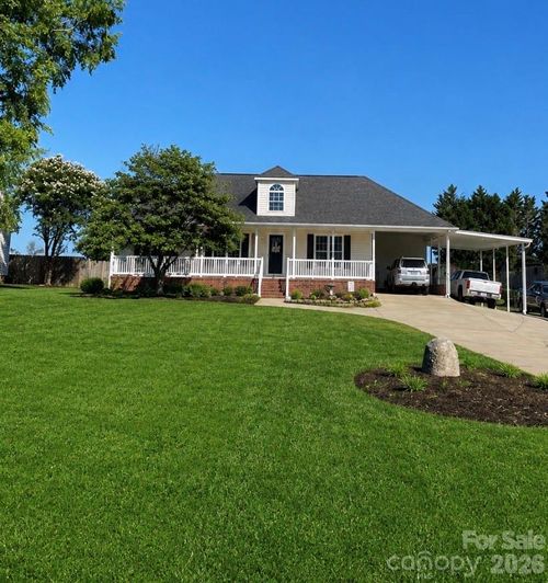 131 Landing Ct, Bessemer City, NC, 28016-6724 | Card Image