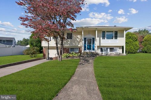 43 Princeton Dr, DELRAN, NJ, 08075-1618 | Card Image