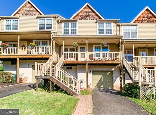 91 Mulberry Dr, Holland, PA, 18966-2856 | Card Image