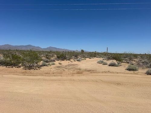 24231013 S Gene Autry Rd, Yucca, AZ, 86438 | Card Image