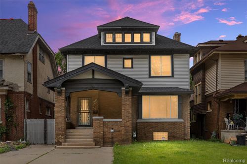 121 Colorado St, Highland Park, MI, 48203-3303 | Card Image