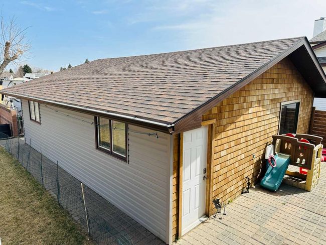 5615 46 Street, House other with 4 bedrooms, 3 bathrooms and 5 parking in Taber AB | Image 5