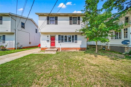 30317 Thomas St, Willowick, OH, 44095-4831 | Card Image