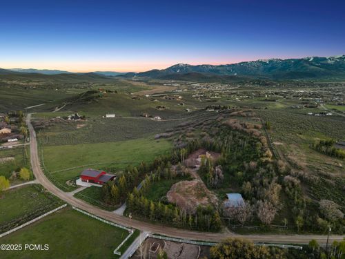 8819 Highfield Rd, Park City, UT, 84098-5665 | Card Image
