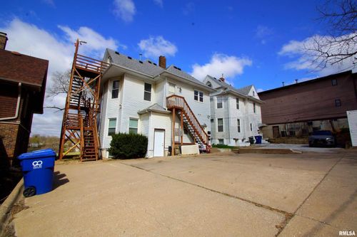 705 Brady St, Davenport, IA, 52803-5268 | Card Image