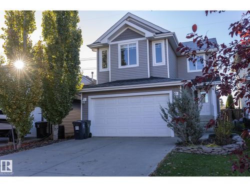 894 Oakland Blvd, Devon, AB, T9G2G6 | Card Image