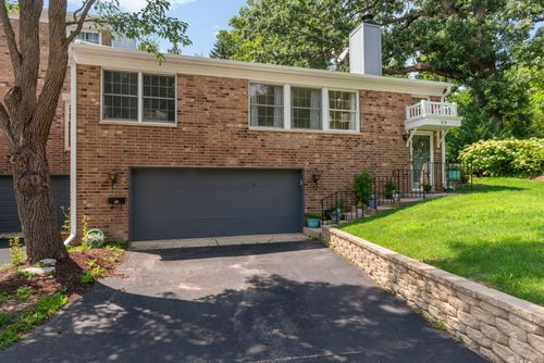 818 Evernia Ct, Geneva, IL, 60134-1338 | Card Image