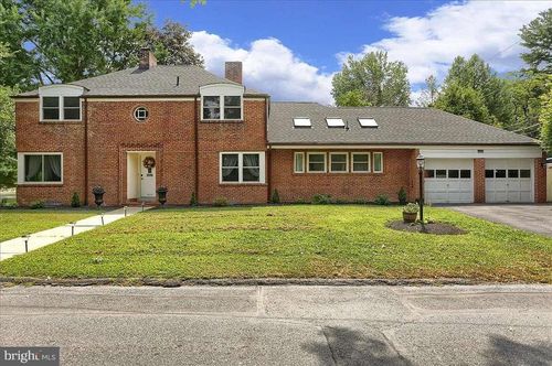 2926 Parkside Ln, HARRISBURG, PA, 17110-1238 | Card Image