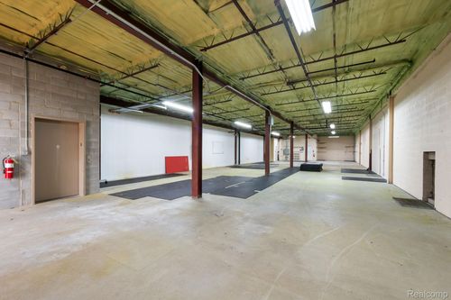 unit-b-23208 Greatermack Avenue, St. Clair Shores, MI, 48080 | Card Image