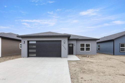 3409 35th St W, Williston, ND, 58801 | Card Image