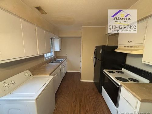 4212 S Dowfield Dr, Fayetteville, NC, 28311-3742 | Card Image