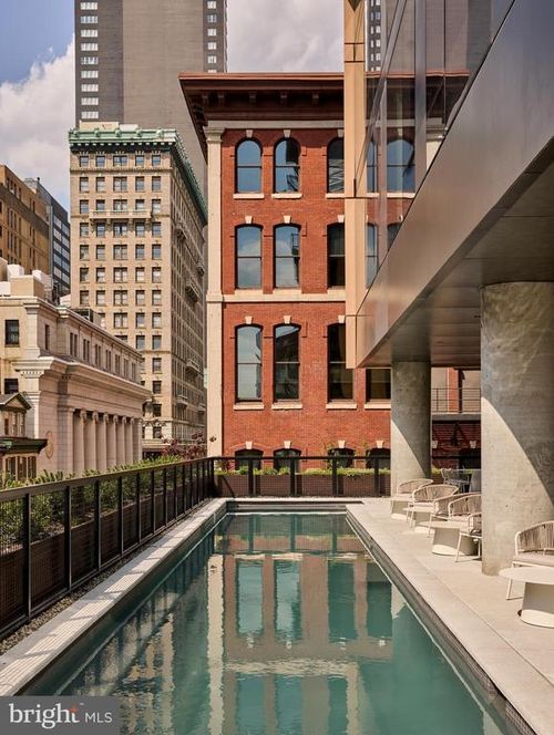 2b-ph2006-1134 Sansom St, PHILADELPHIA, PA, 19107-4978 | Card Image