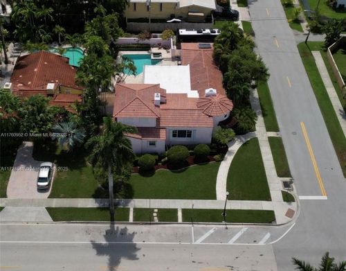 1056 Harrison St, Hollywood, FL, 33019-1625 | Card Image