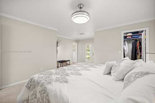 9812 Sw 74th Ave, OCALA, FL, 34476-7099 | Card Image