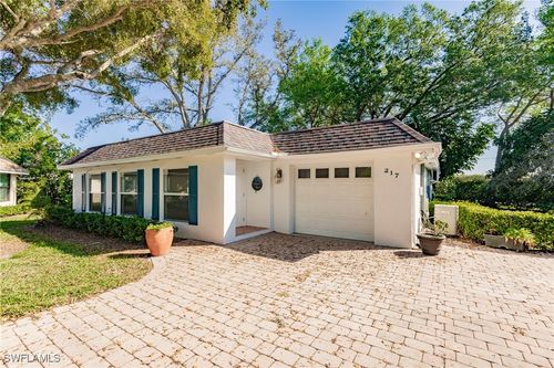2-217 Yorkshire Ct, NAPLES, FL, 34112-0228 | Card Image