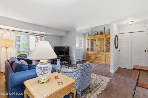 98C Berkshire Ct, Red Bank, NJ, 07701-5872 | Card Image