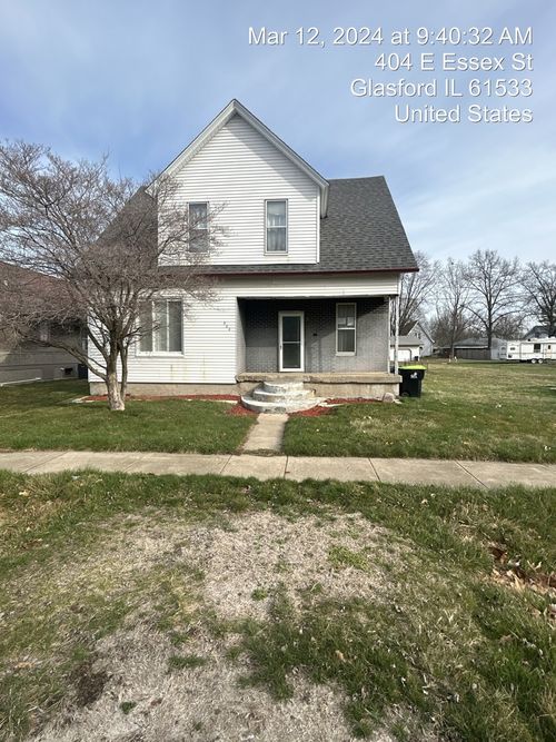 404 E Essex St, Glasford, IL, 61533-8932 | Card Image