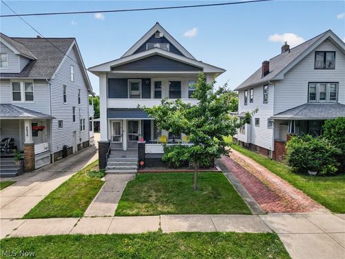 2622 E 130th St, Cleveland, OH, 44120-1452 | Card Image