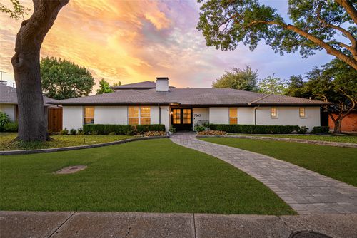 7363 Meadow Oaks Dr, Dallas, TX, 75230-4226 | Card Image