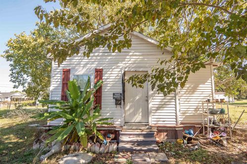 904 Crescent St, Breaux Bridge, LA, 70517-4112 | Card Image