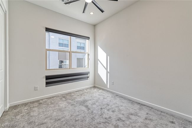 639 Grey Saker St, Townhouse with 4 bedrooms, 4 bathrooms and null parking in Las Vegas NV | Image 40