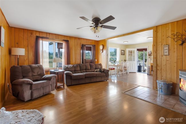 19127 Patterson Rd E, House other with 5 bedrooms, 3 bathrooms and 5 parking in Orting WA | Image 24