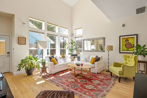 2201 Zach Scott St, Austin, TX, 78723-5463 | Card Image