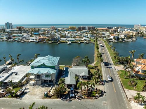 11480 4th St E, TREASURE ISLAND, FL, 33706-3006 | Card Image