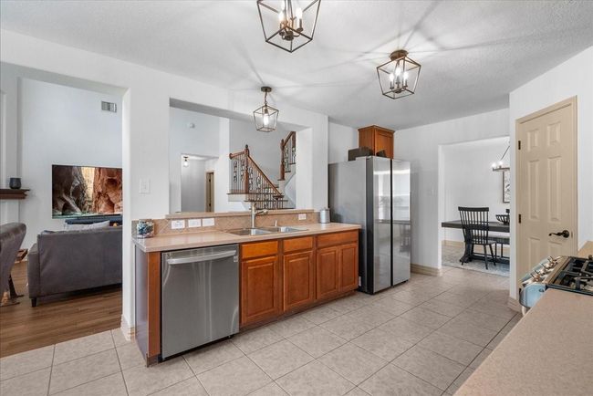 6907 Autumn Rain Ln, House other with 4 bedrooms, 3 bathrooms and 2 parking in Spring TX | Image 11
