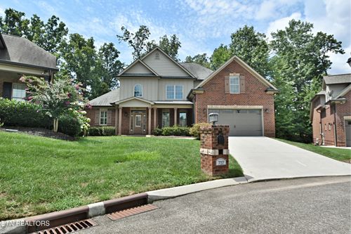 737 Bent Ridge Ln, Knoxville, TN, 37922-7643 | Card Image