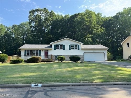 266 Corriedale Dr, Cortland, OH, 44410-1622 | Card Image