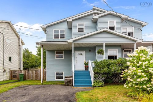 235 Greenwood Ave, Timberlea, NS, B3T1H8 | Card Image